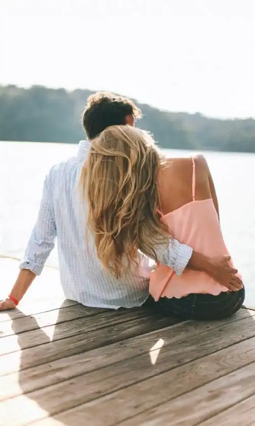 浪漫情人节情侣图片手机壁纸图片_节日_手机壁纸下载_美桌网