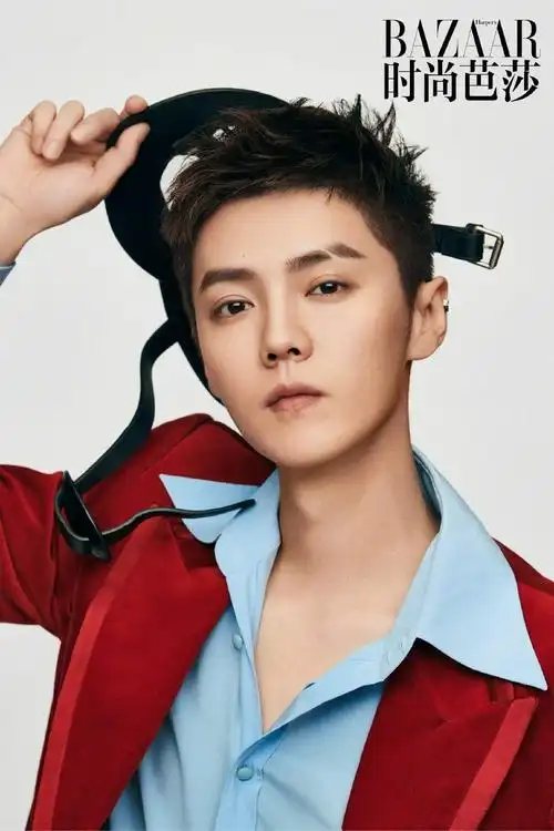 鹿晗短发登杂志封面酷飒又有型