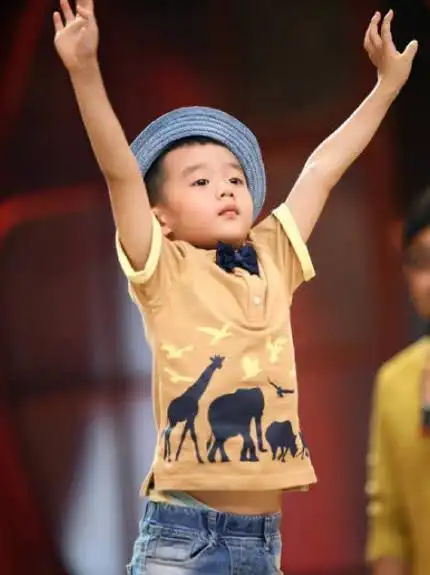 有种整容叫做长大后的杨阳洋小可爱逆袭成男子汉帅气十足