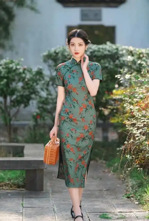 身着旗袍拍照,如何拍出优雅,知性的美?6个姿势技巧可以参考