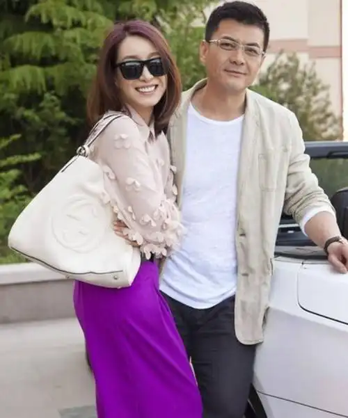 回顾辽宁女婿王新军娶小7岁秦海璐安顿母亲晚年让她享福