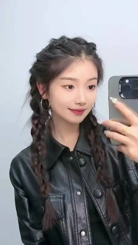 减龄双麻花辫学起来,时尚减龄,长发姐妹动手试试看#编发教程#999款