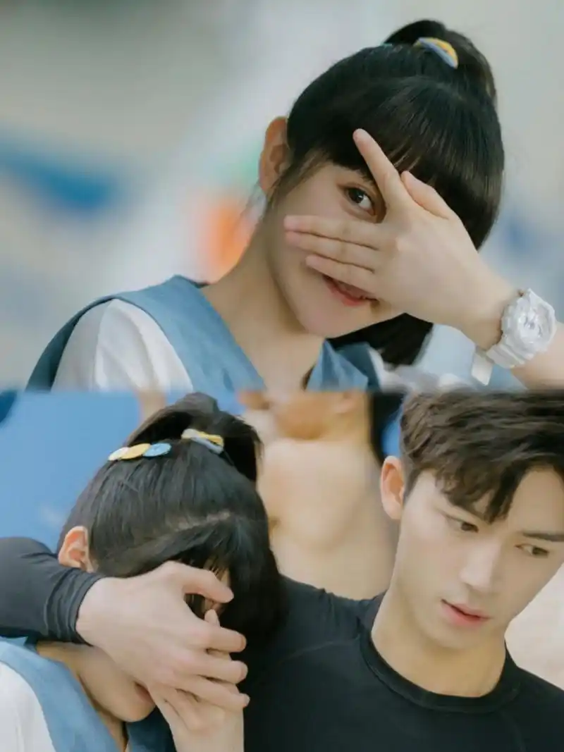 《初次爱你》——高冷学霸与元气少女的青春爱情童话!