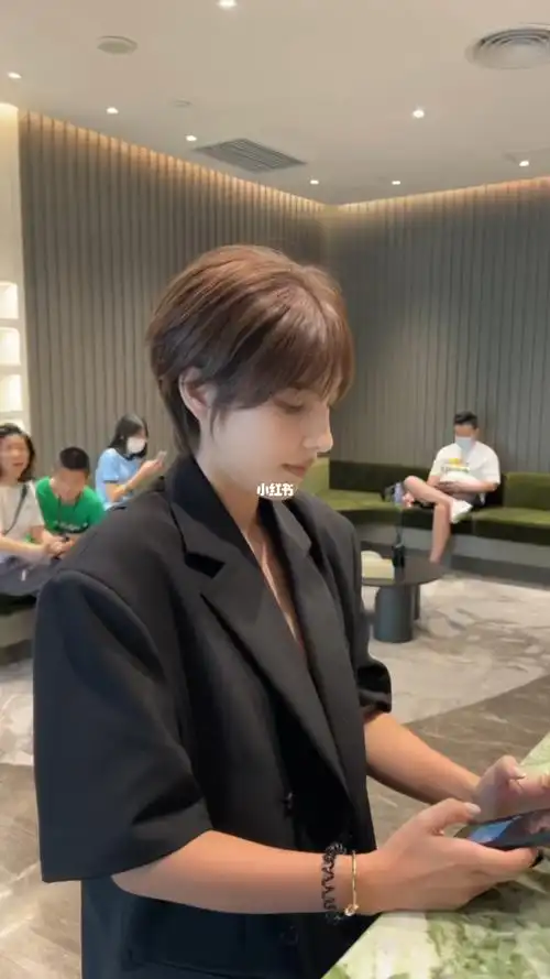 长脸菱形脸适合的短发