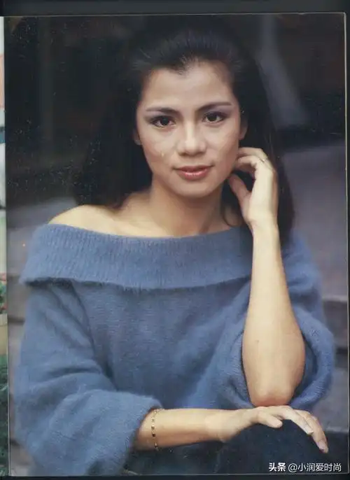 翁美玲年轻时的发型多是短发,这是因为:对于小个子女生而言,头发太长
