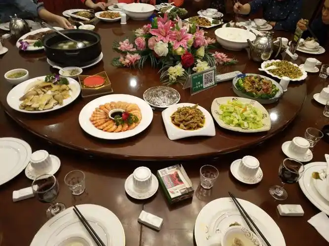 缘分让我们三人今天一起过生日