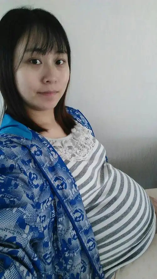 还有两周足月了,加油宝宝,加油麻麻