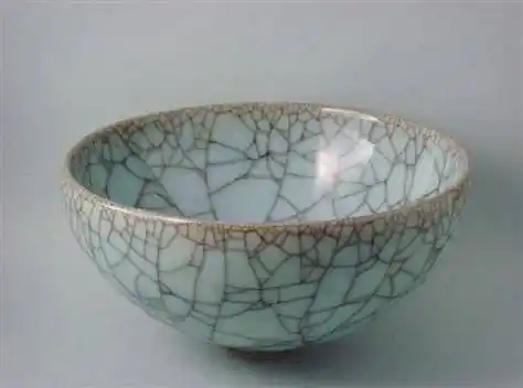 哥窑冰裂纹瓷器鉴定方法和价格剖析