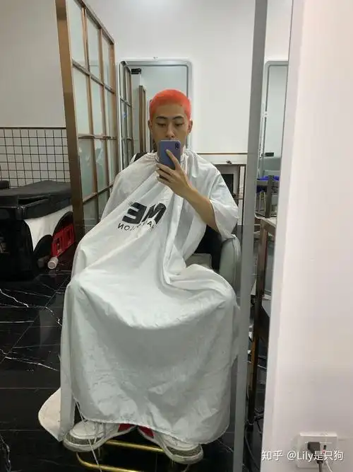 寸头 在夏天 染个什么颜色 能帅帅气气?