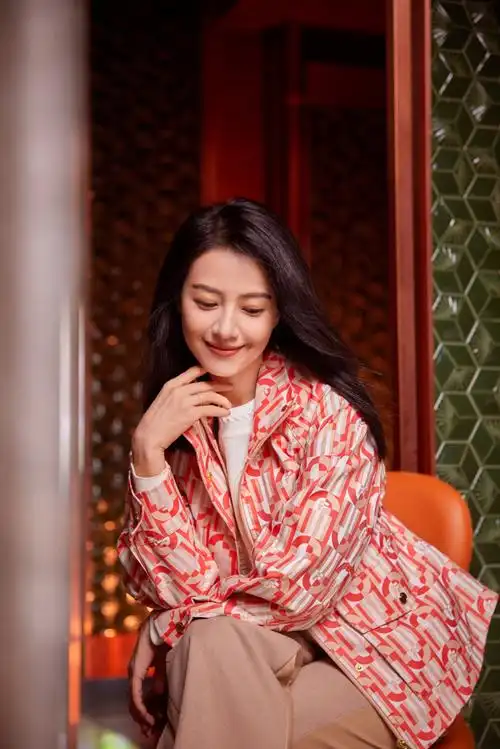 高圆圆精致休闲风##fila奢雅运动时装