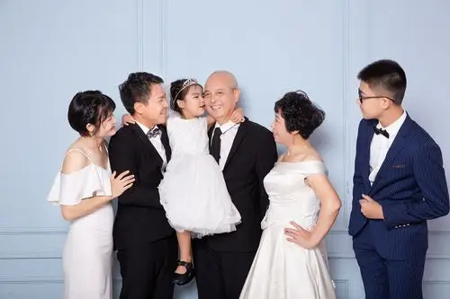 2020年全家福现代篇