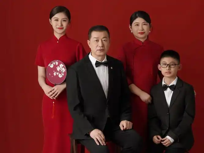 一家六口全家福来咯!