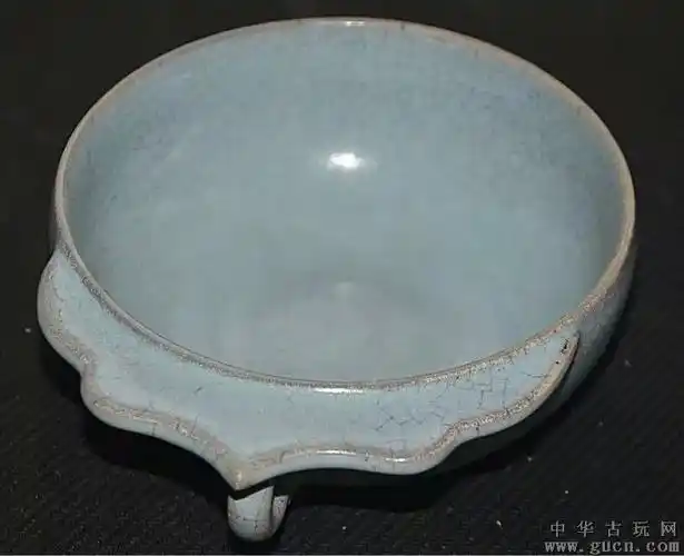 出土汝窑天青色匜(玛瑙釉)