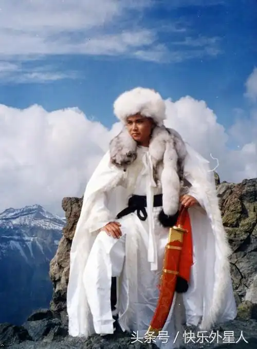 后来九几年的时候孟飞版的《雪山飞狐》也是小伙伴非常喜欢看的电视剧