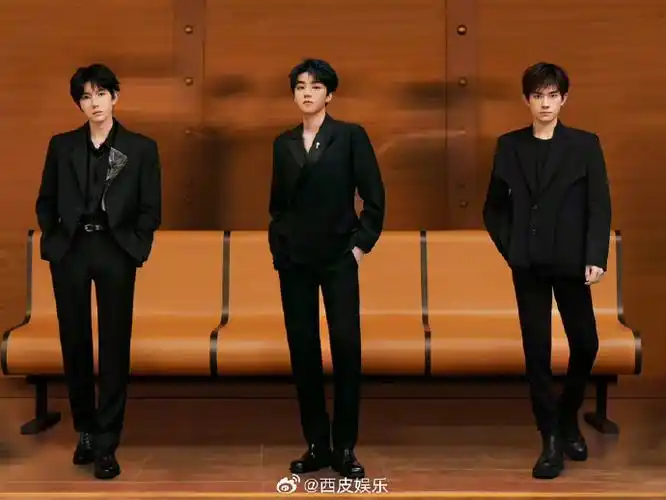 tfboys你们不是能站一起吗##tfboys这些年你们装什么啊