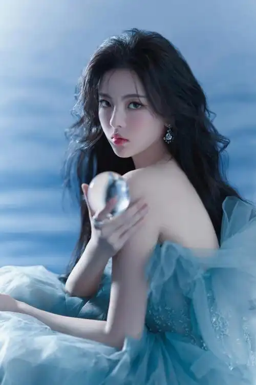 杨超越 - 堆糖,美图壁纸兴趣社区