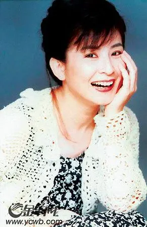 陈淑桦"经济失调"面容憔悴住宅破败