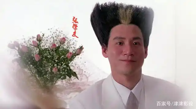 他的那个扫把头设计得极为精致,衬托的人也帅气了许多.