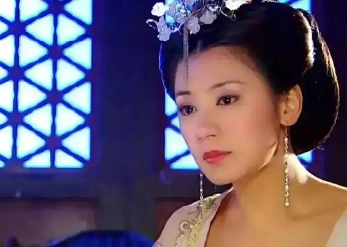 44岁贾静雯补办婚礼真正坚韧的人终会得到幸福