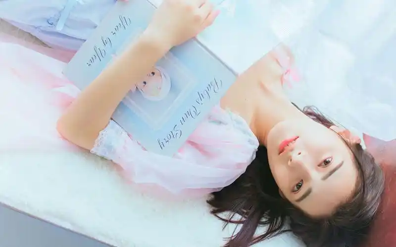 唯美清新日系美女写真电脑桌面壁纸