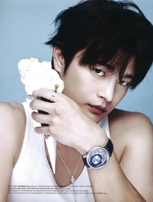 徐仁国 * dazed korea beauty 2024