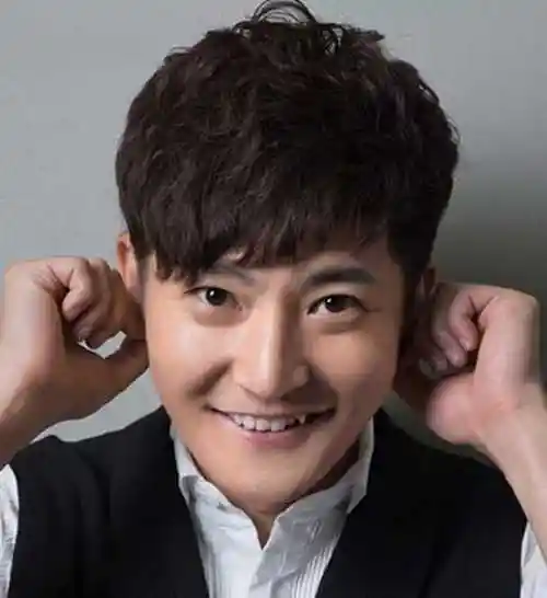 男士斜刘海发型图片大全 男生斜刘海发型打造魅力风采 - 发型设计