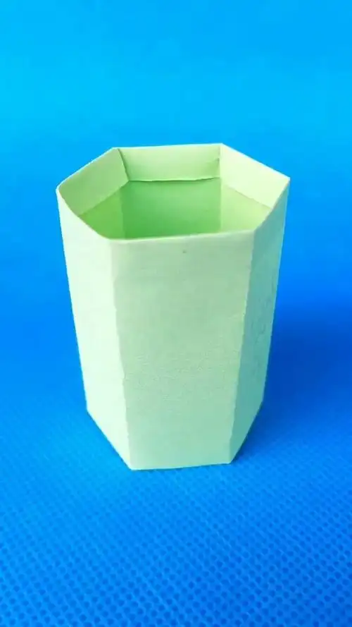 折纸杯子,多喝水