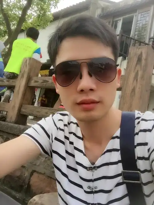 【封面人物】第286期:丁磊(如果你主动点我们的故事就开始了)_封面人