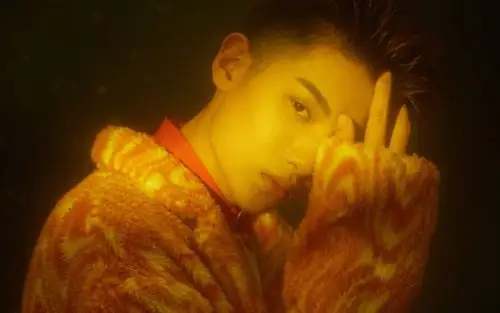 黄明昊帅气杂志写真桌面壁纸