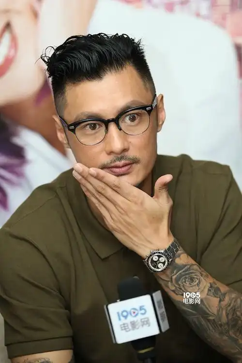 《春娇救志明》杨千嬅余文乐:救他等于救自己