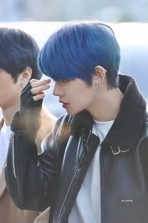 a崔然竣超话041492109452超话主持人(崔然