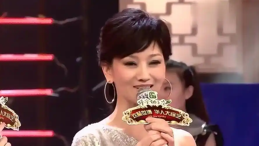 不老女神赵雅芝现场live版《上海滩》,真是回忆满满!