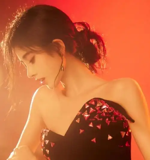 鞠婧祎0618生日快乐#jjy#鞠婧祎姜黎非#    神仙侧脸@鞠婧祎