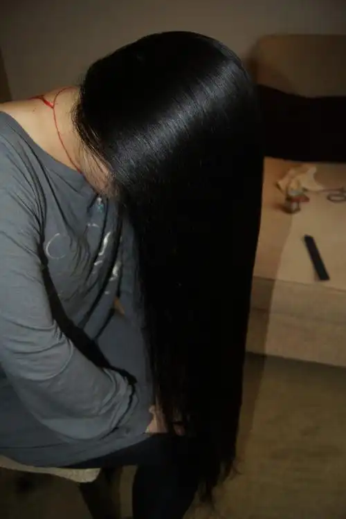 深圳铃铛姑娘剪长发发蜡77114