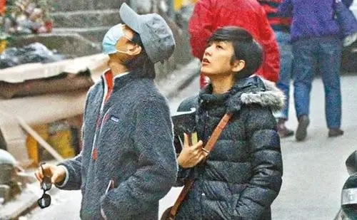 港媒曝黄子华神秘新女友 外形似范晓萱