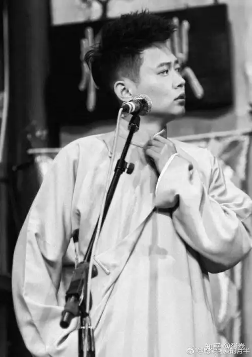 姐妹有没有孟鹤堂的超a壁纸