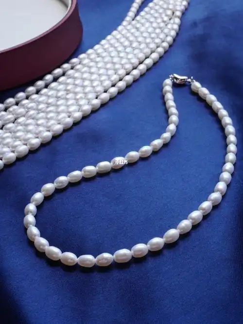 私藏与珍珠共舞小众复古经典珍珠项链