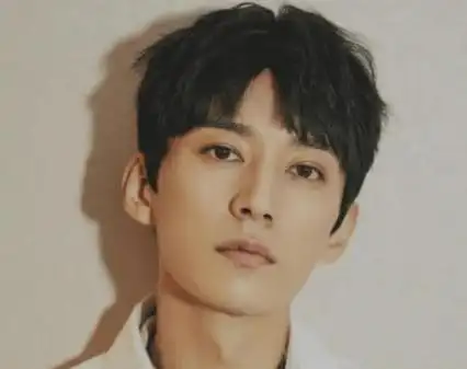 顶流还没坐热,惊人黑料就被曝光了……_刘学义_争议