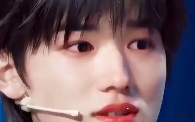 宋亚轩 笑着哭我真的会遭不住