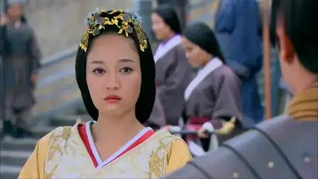 王的女人:王后发现新进宫的美人眼熟,结果一问侍卫,顿时明白大王苦心