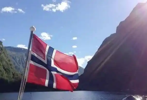 法国"邀请"中国签一个条约,66年后解决我国大问题_斯瓦尔巴_群岛_北极