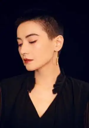 女生板寸发型好看吗女生板寸发型如何扎