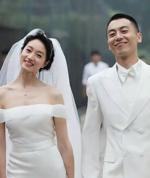 演员,出道15年一直不红,丈夫人品低劣却大红大紫_沈佳妮_陈思诚