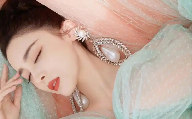 这组古力娜扎礼服壁纸太赞了