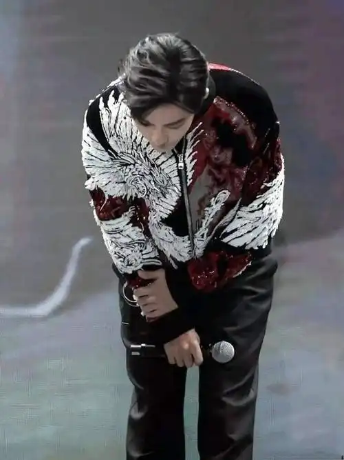 肖战   拉夫劳伦香氛##肖战长发背头##肖战转身鞠躬