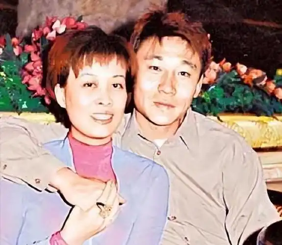 那英儿子几岁哪一年出生(那英高峰儿子个人资料)