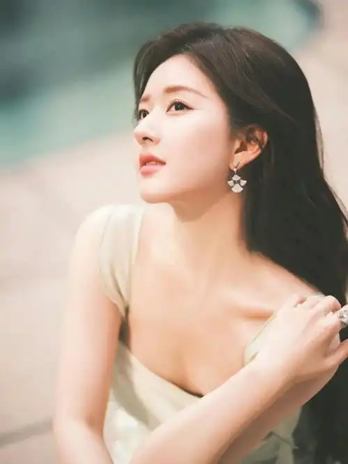 佟丽娅|江疏影|赵露思|关晓彤|演艺事业_网易订阅