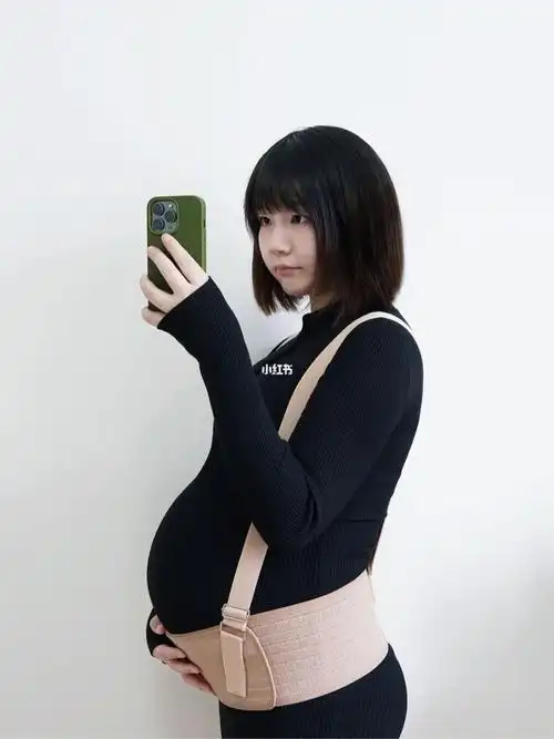 进入孕晚期后感觉肚子一下就大起来了以前跳的孕妇操 现在跳一会毒屯