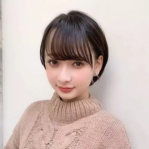 脸大适合的发型(最适合大脸的流行发型)  第42张