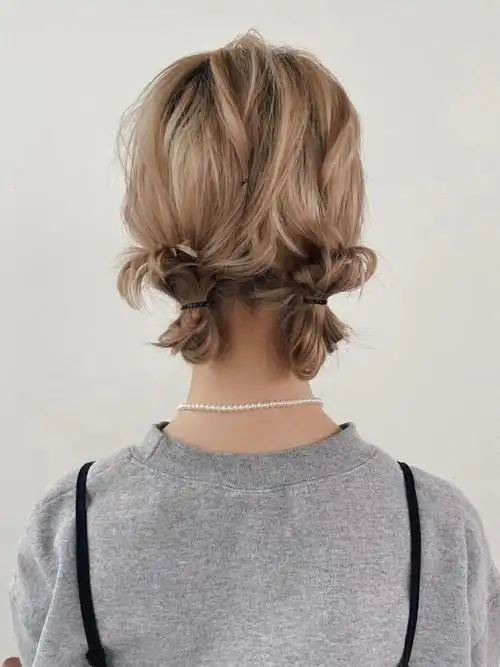 甜酷辣妹编发  #短发编发造型  #编发  #今日发型 #时尚薯@美妆薯